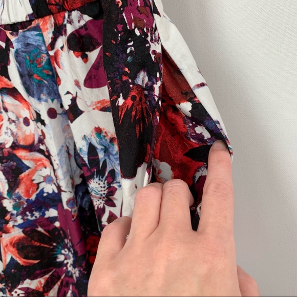 Simply Vera Sleeveless Dress - Picture 4 of 7